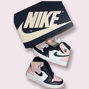 Air Jordan 1 Atmosphere